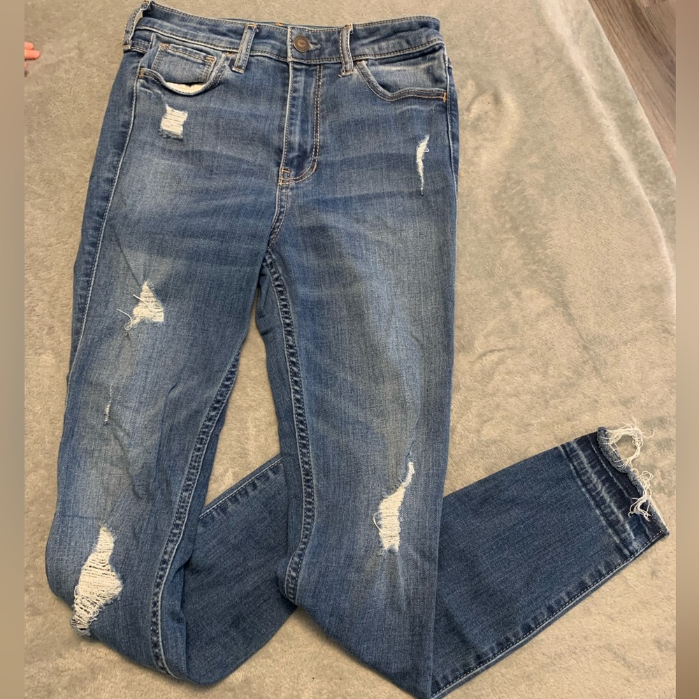 Hollister Distressed Skinny Jeans in Blue
